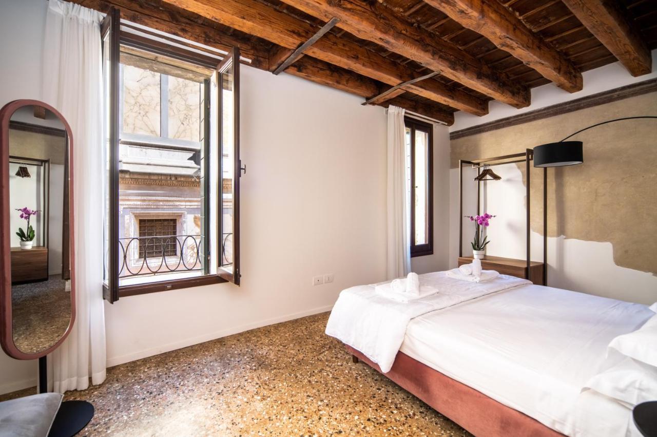 Palazzo Miracoli Apartments Velence Kültér fotó