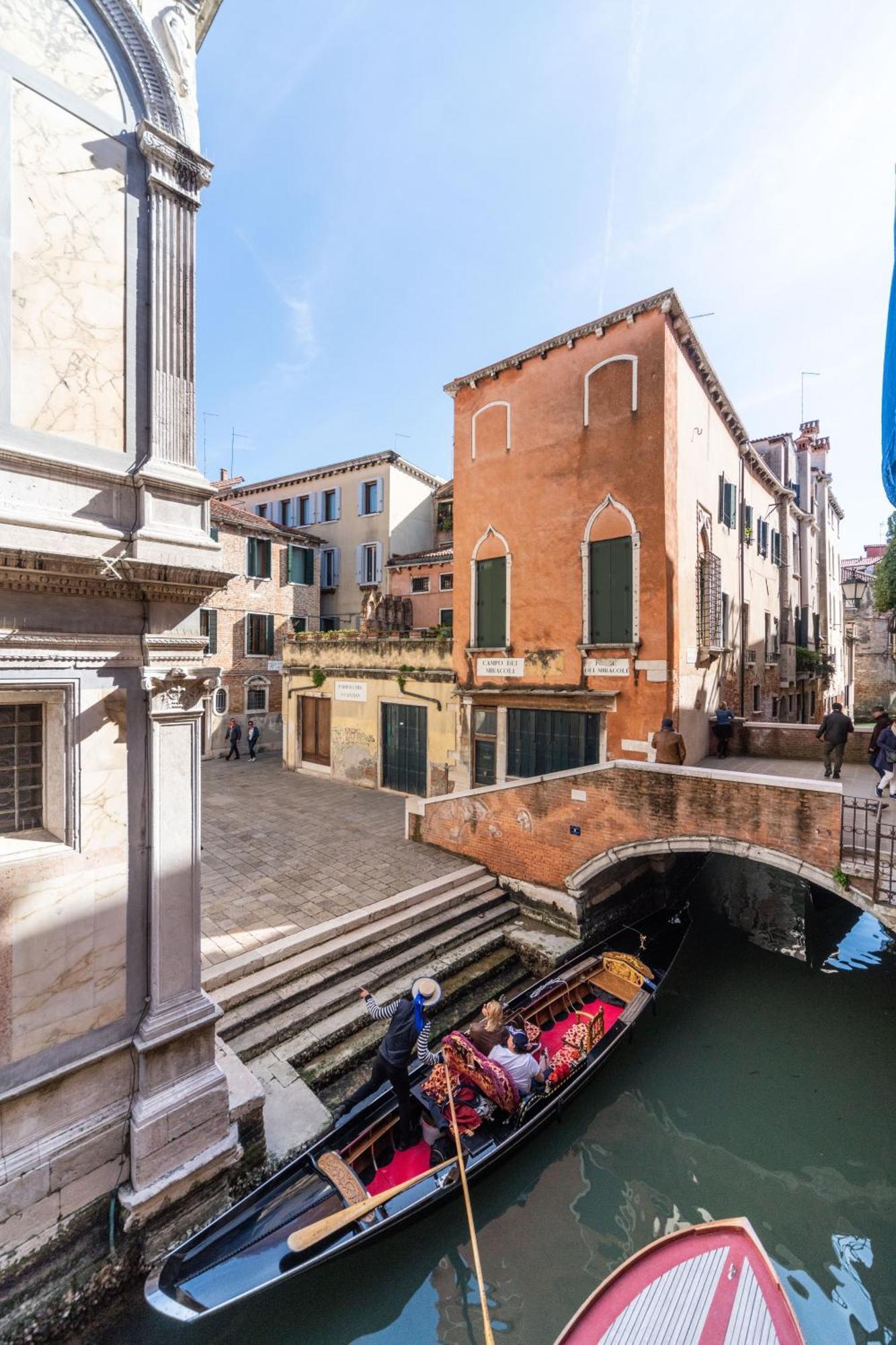 Palazzo Miracoli Apartments Velence Kültér fotó